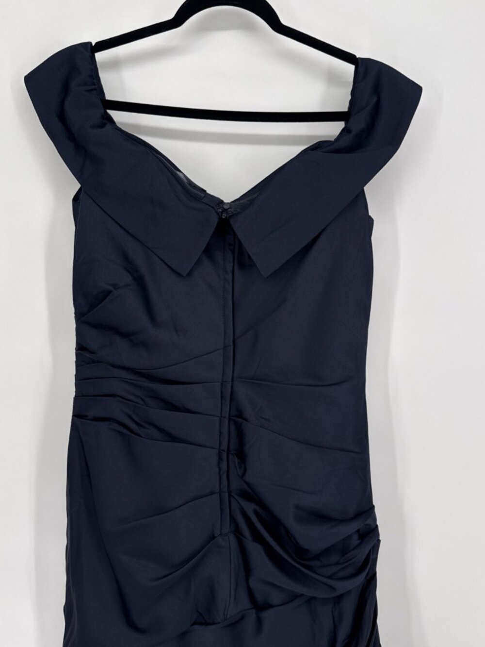 LA FEMME Size 8 Navy Blue Off the Shoulder Ruched Satin Trumpet Gown Dress - Picture 9 of 14